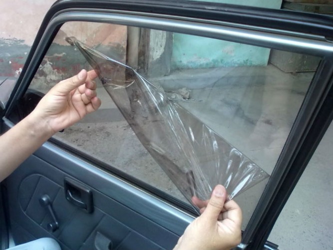Франция запретит тонированные окна на автомобилях