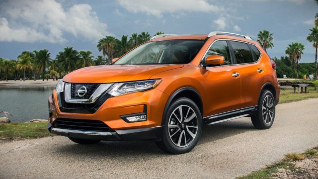 Новый кузов Nissan X-Trail 2018: комплектации, цена и фото